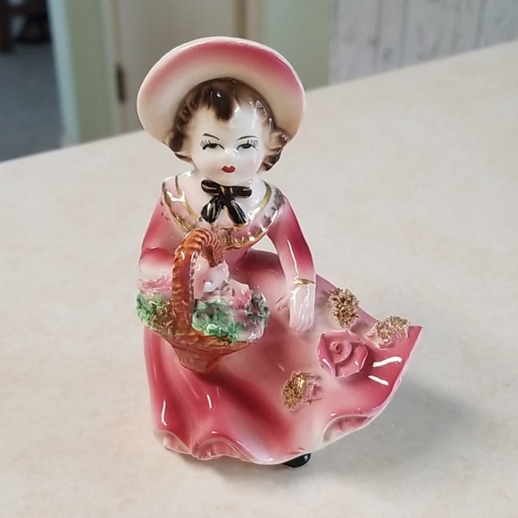 Vtg Mid Century Handpainted Flower Girl Figurine